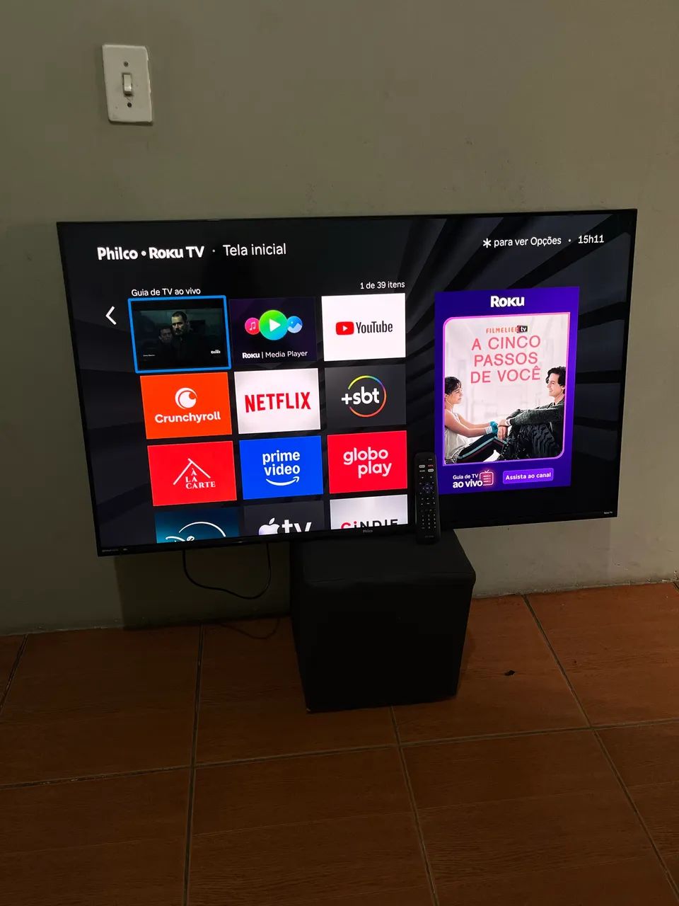 Smart tv 50 com sistema Roku ! - Foto 2