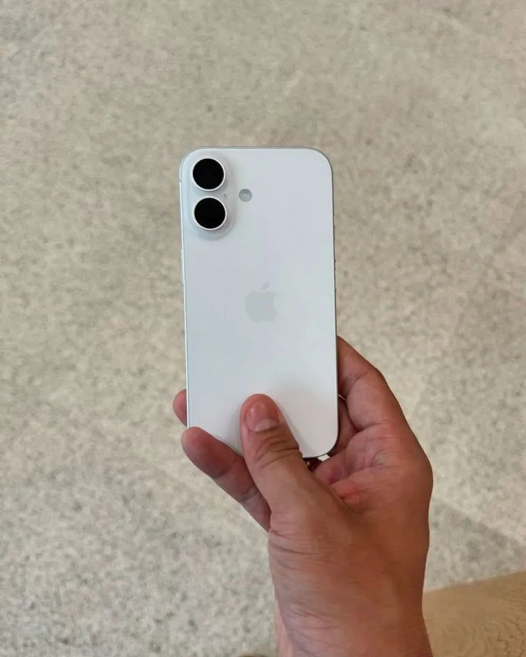 iPhone 16 Branco 128 top