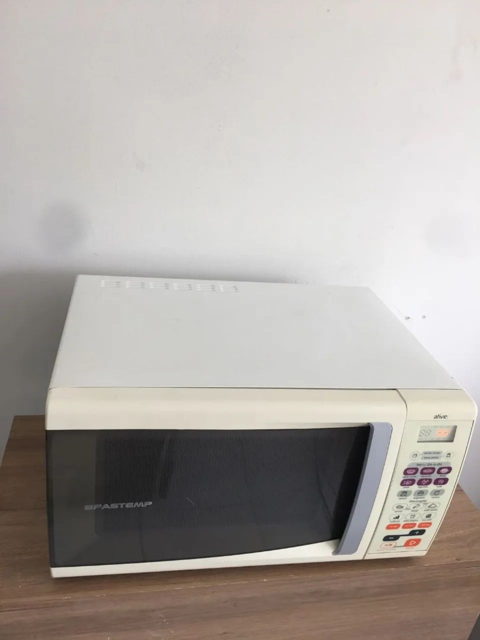 Microondas Brastemp ative 30 lts 127v. Ótimo estado  - Foto 5