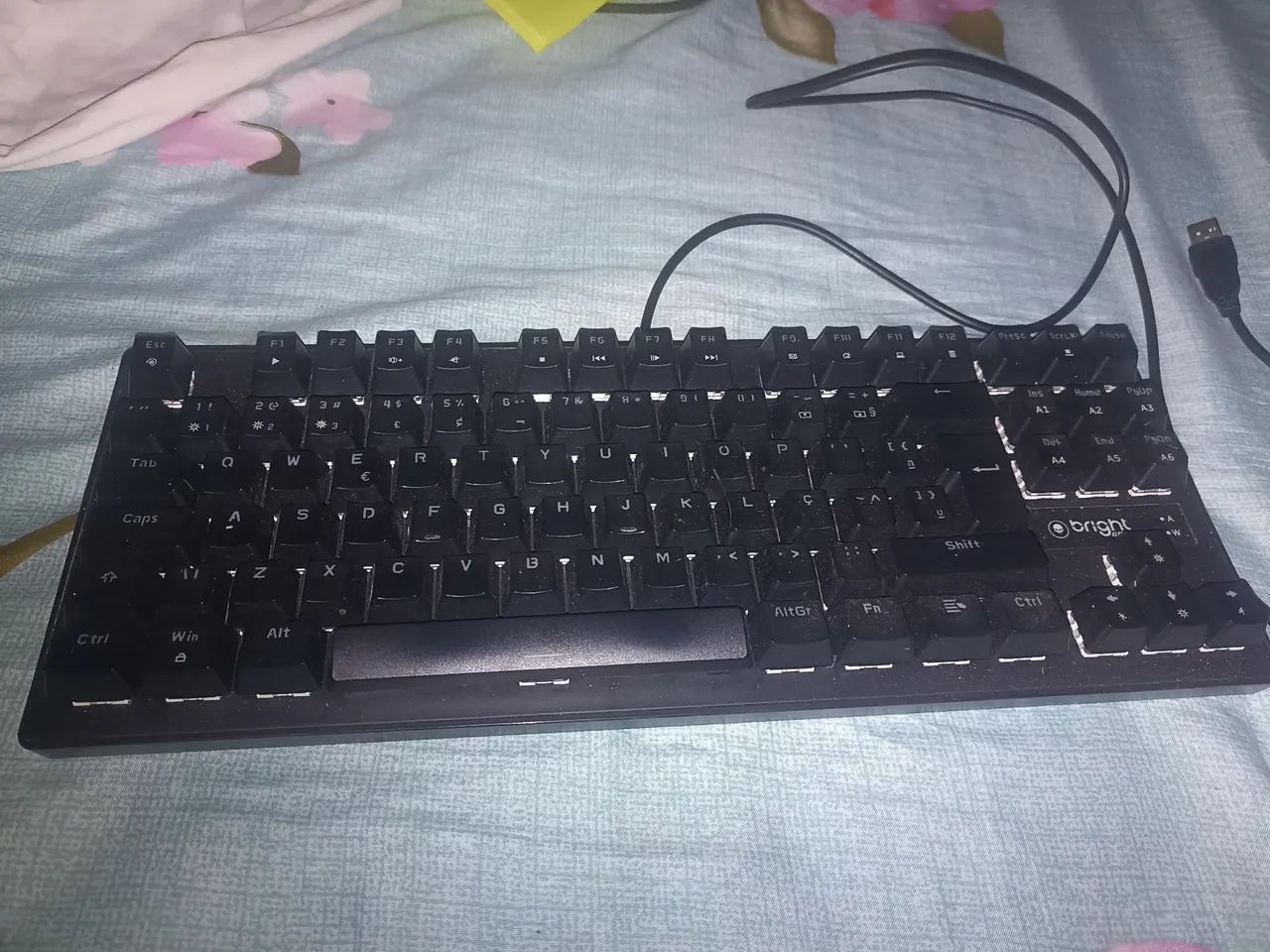 Teclado Mecânico Bright USB