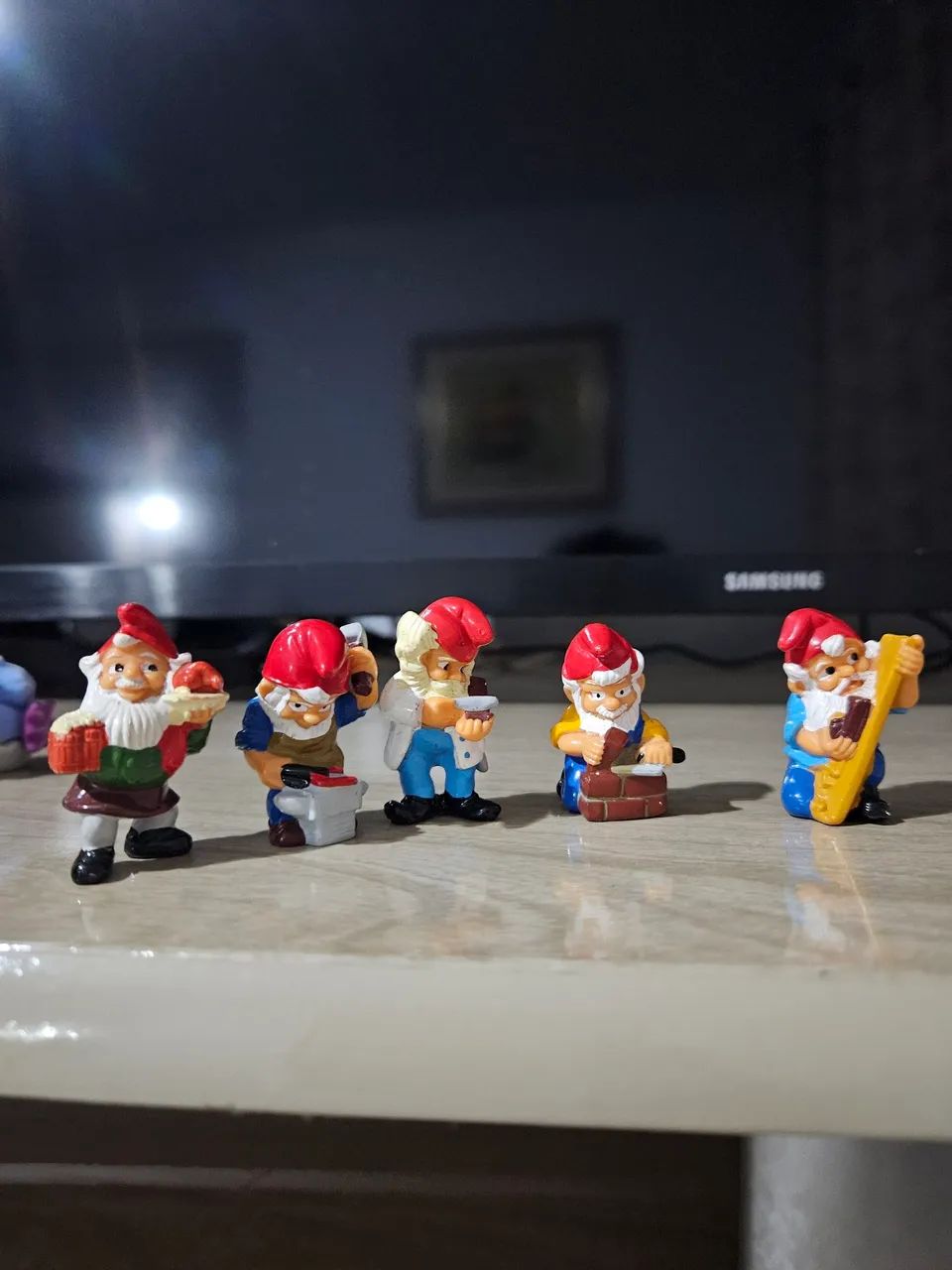 5 miniaturas gonomos kinder ovo profissões 