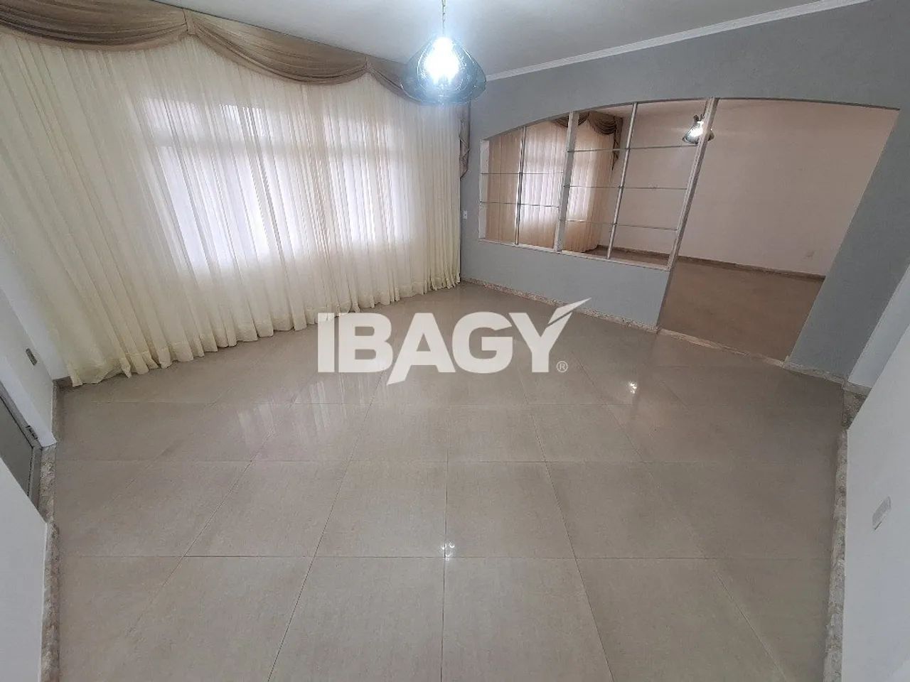 Excelente Casa 8 dormitório(s) em Ipiranga - São José - Foto 2