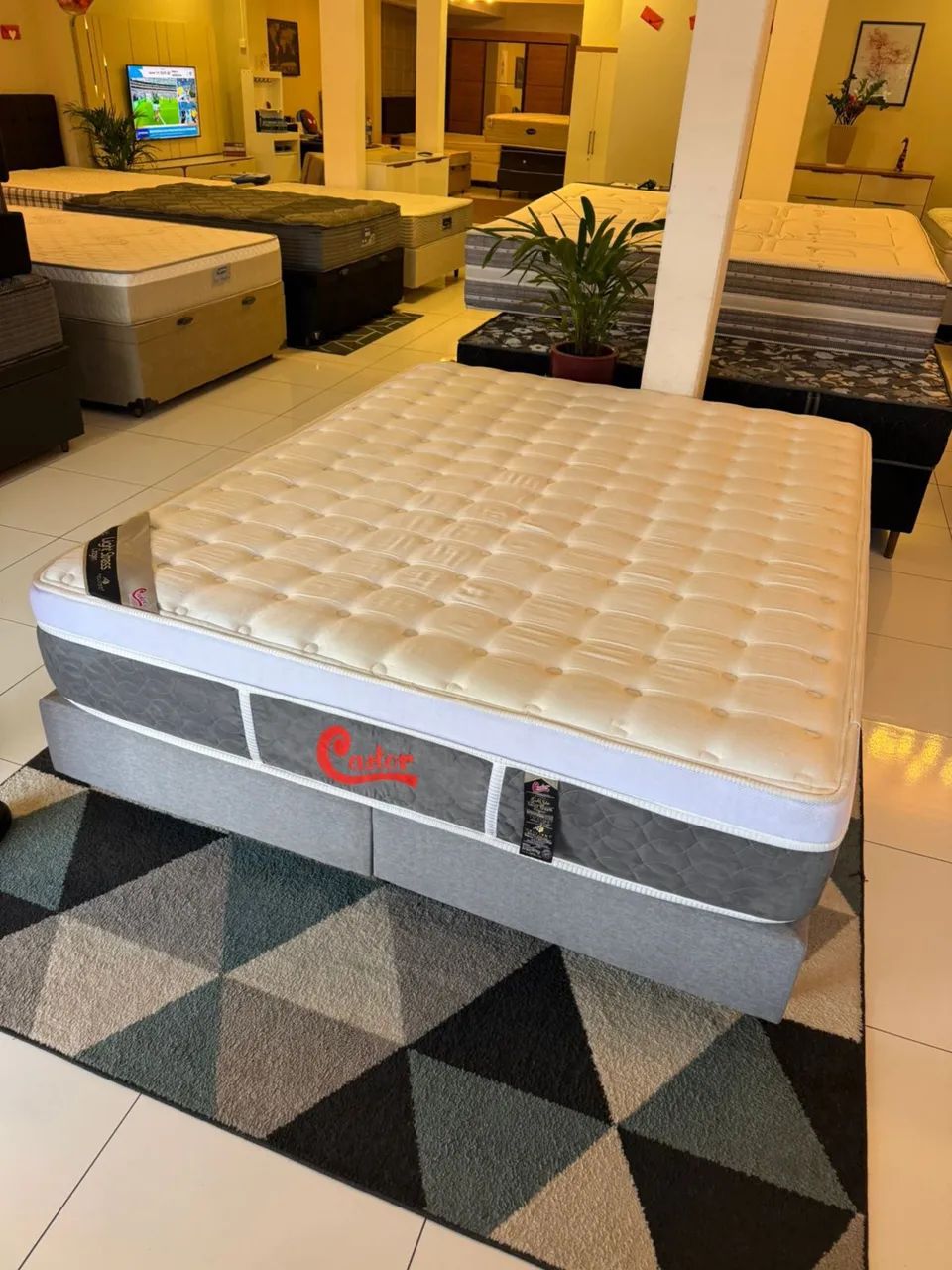 Colchão Queen CASTOR SEMINOVO TOP - Entrego!  - Foto 5