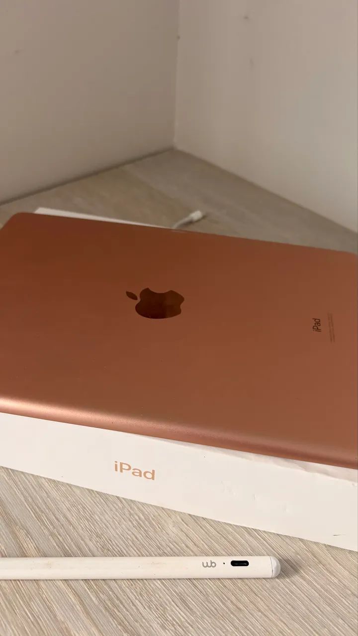 iPad 8 geração 128 gb com caixa e caneta touch  - Foto 2