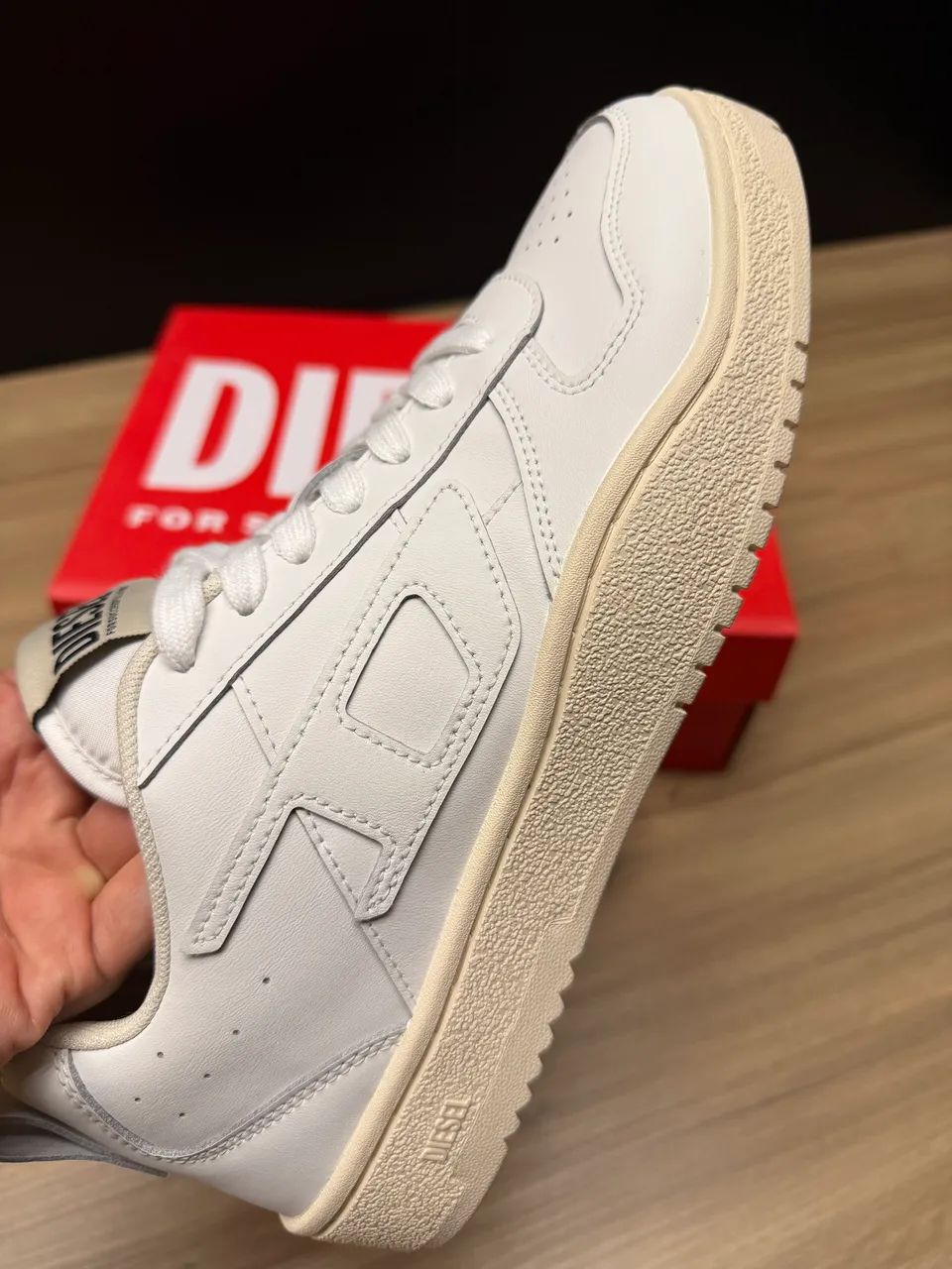 Tênis Diesel S-ujiyo V2 Low Branco N41 BR - Foto 3