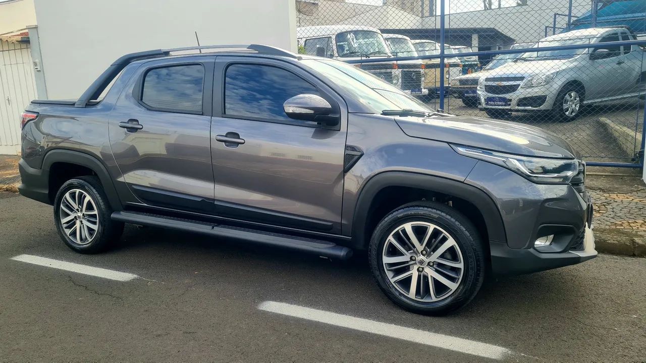 Fiat Strada Volcano 1.3 Flex 8V CD 2023 - Foto 5