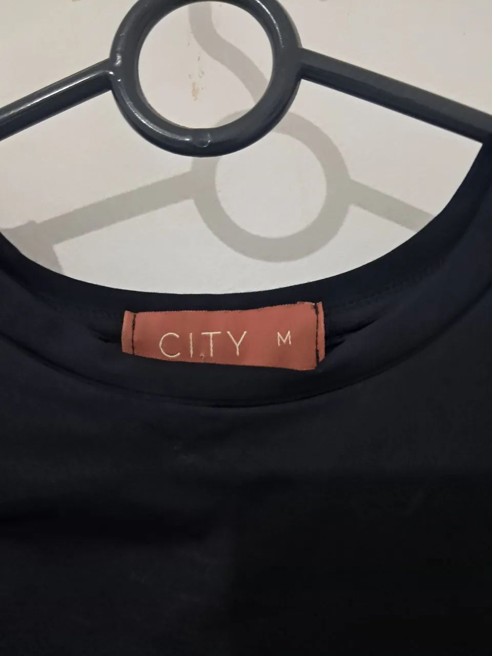 Blusa de malha t.M  com manhosa longa  - Foto 2