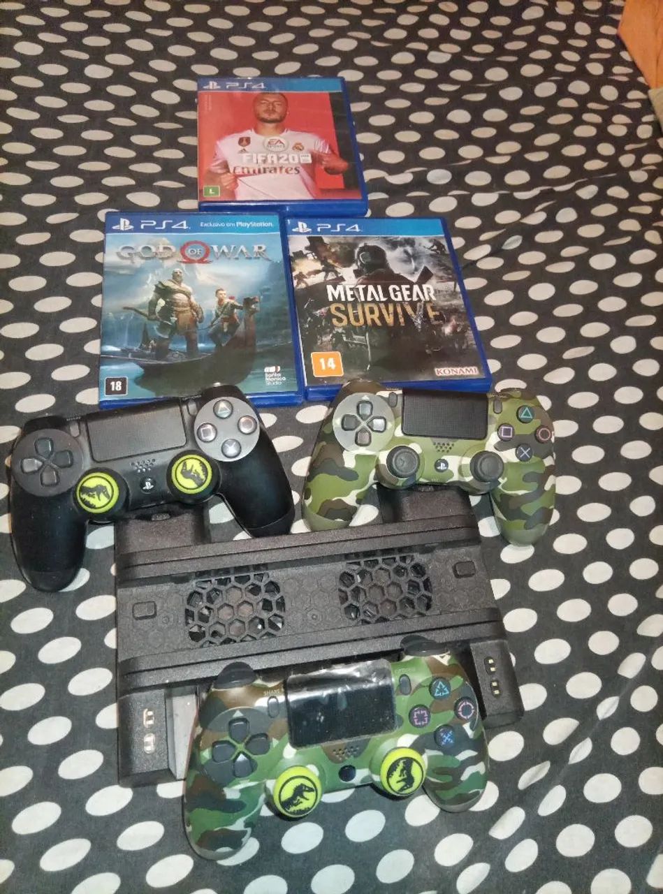 Vendo PS4 1TB DE MEMÓRIA 