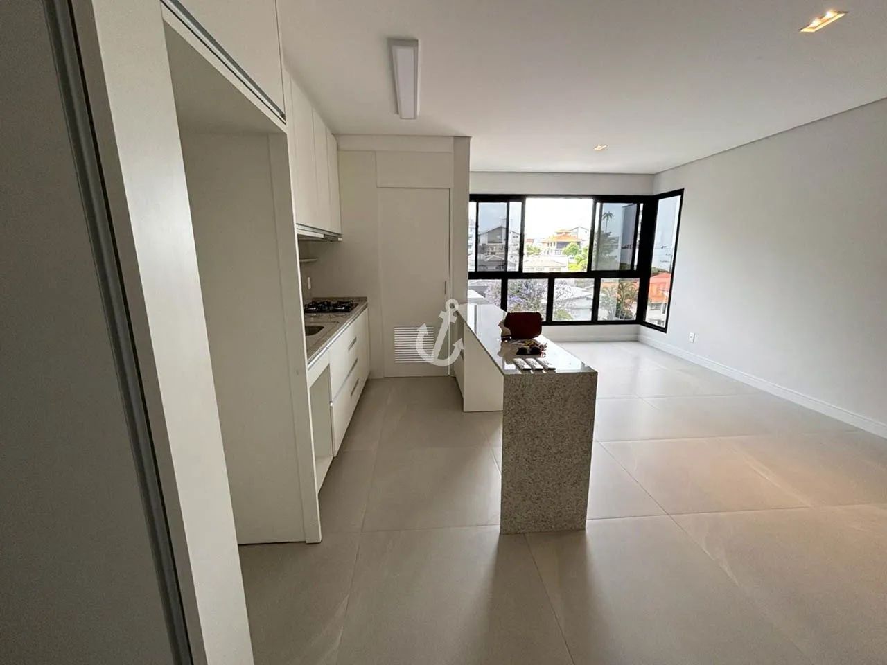 Apartamento novo em Coqueiros, Florianópolis