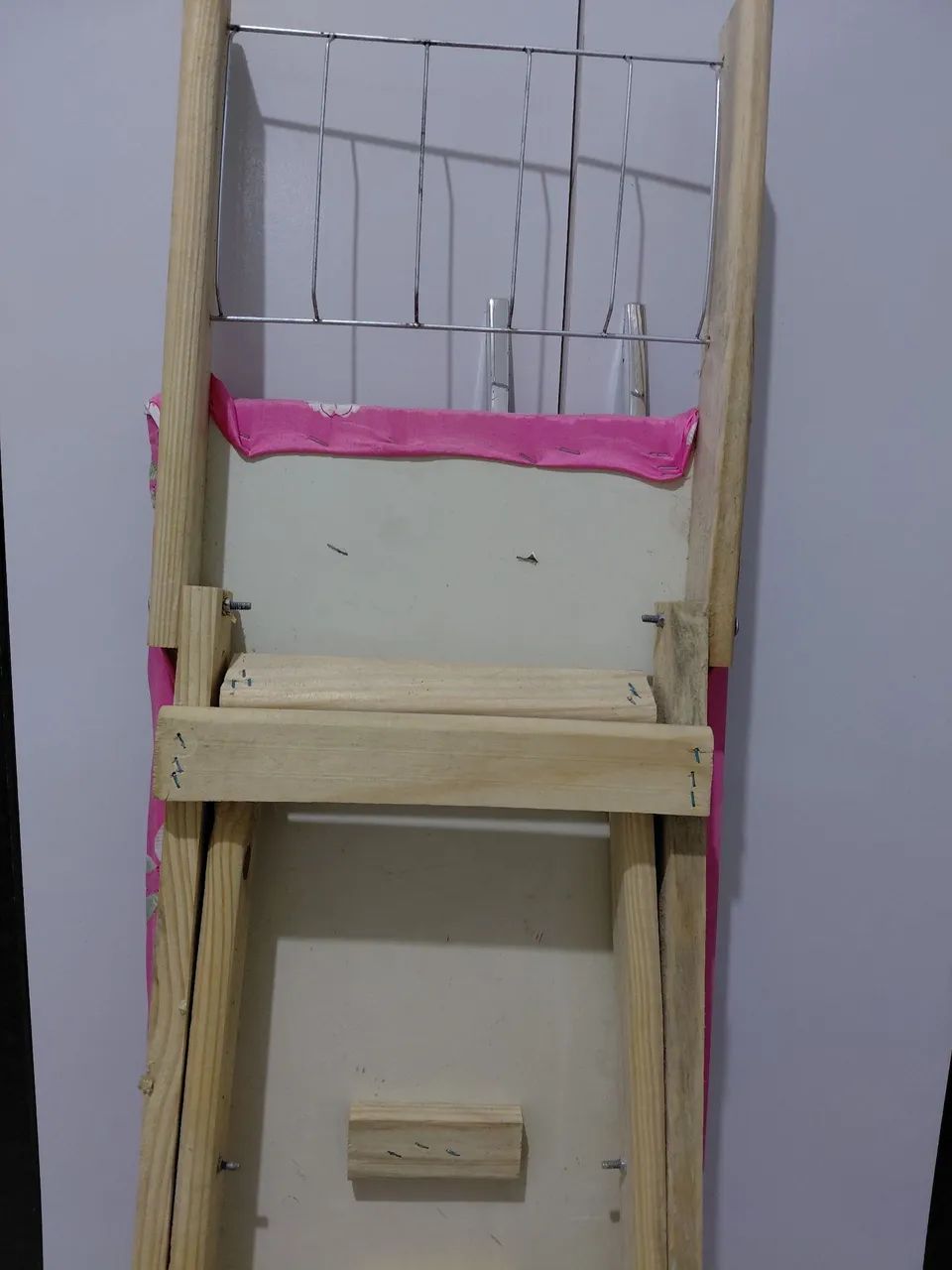 Tábua de passar roupa - Foto 4