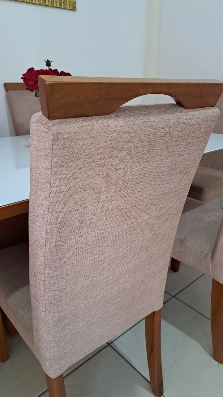Mesa com 6 cadeiras acolchoadas (MDF) - Foto 4