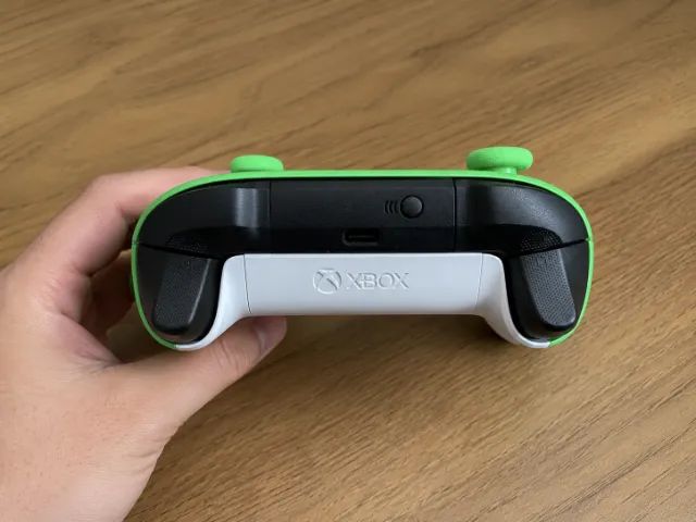 Controle Sem Fio Xbox Original Velocity Green + Pilhas Inclusas | Series X/S, One e PC - Foto 2