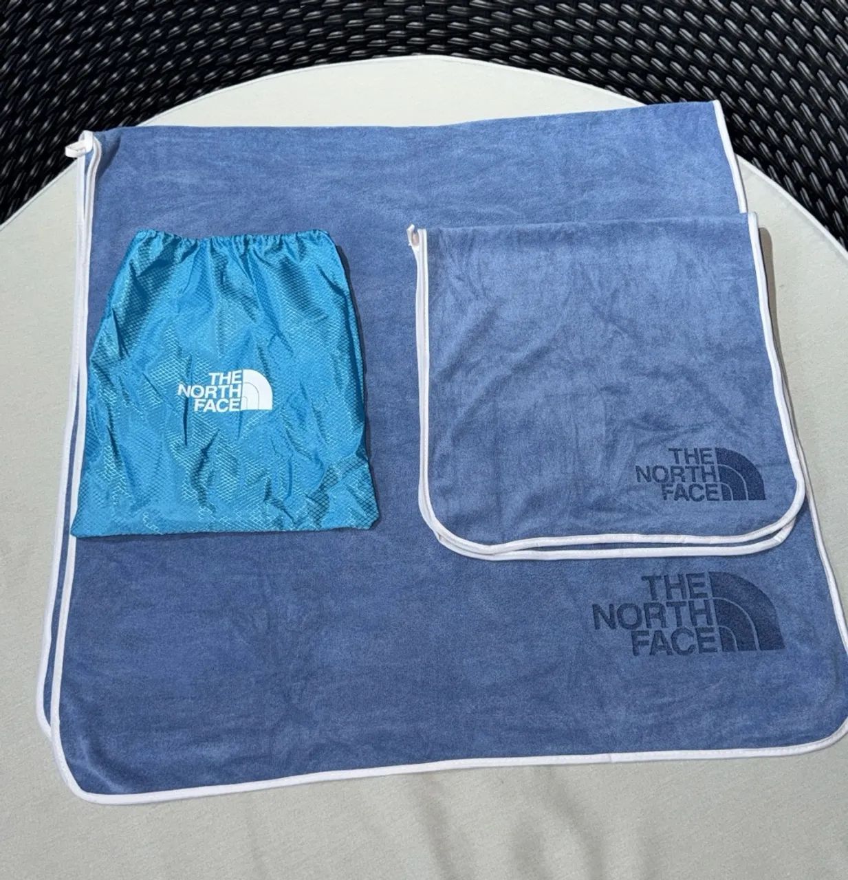 Conjunto toalha the north face 