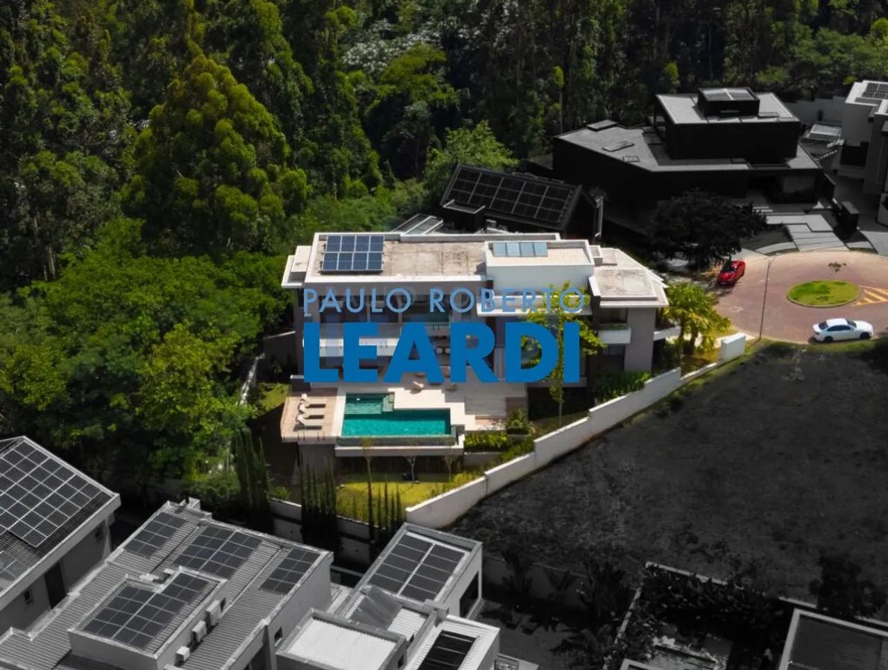 CASA EM CONDOMÍNIO - TAMBORÉ - SP