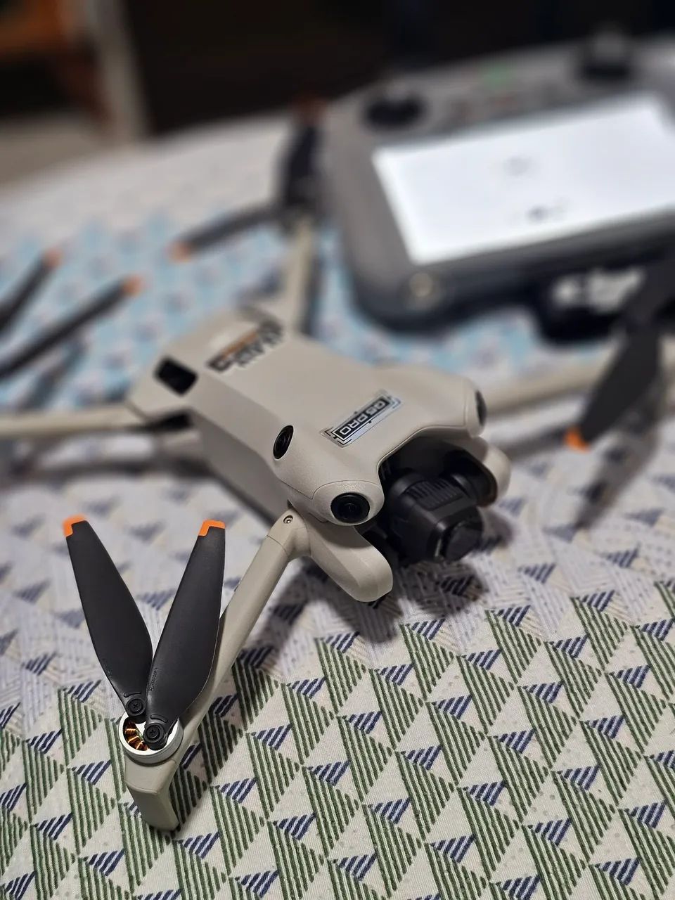 Drone Mini 4 Pro completo + bolsa DJI e todos os acessórios. - Foto 3