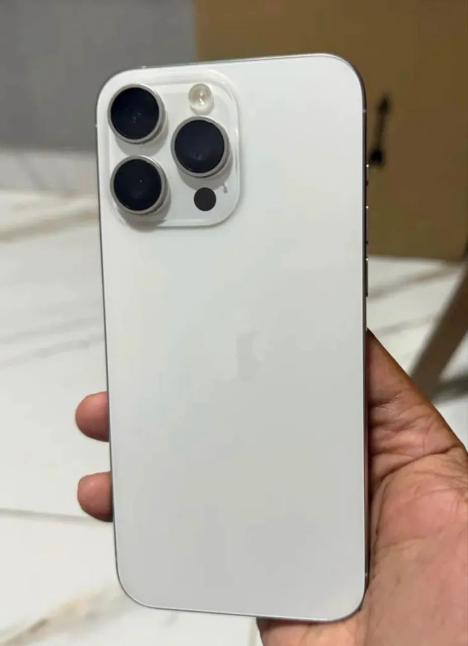 iPhone 15 Pro 256gb + IPad 11 128gb - Foto 3