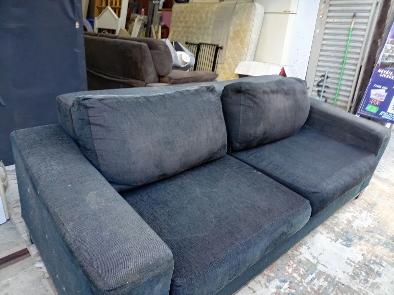 Sofá Preto Conforto Espaçoso!  - Foto 3
