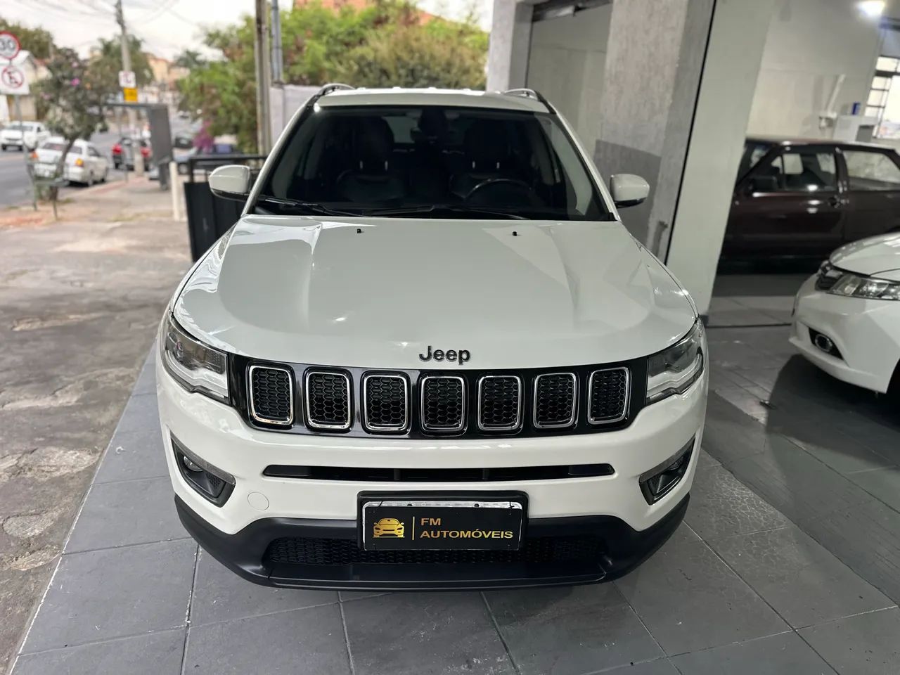 Jeep Compass Longitude 2.0 4X2 Flex 16V Aut. 2017 - Foto 2