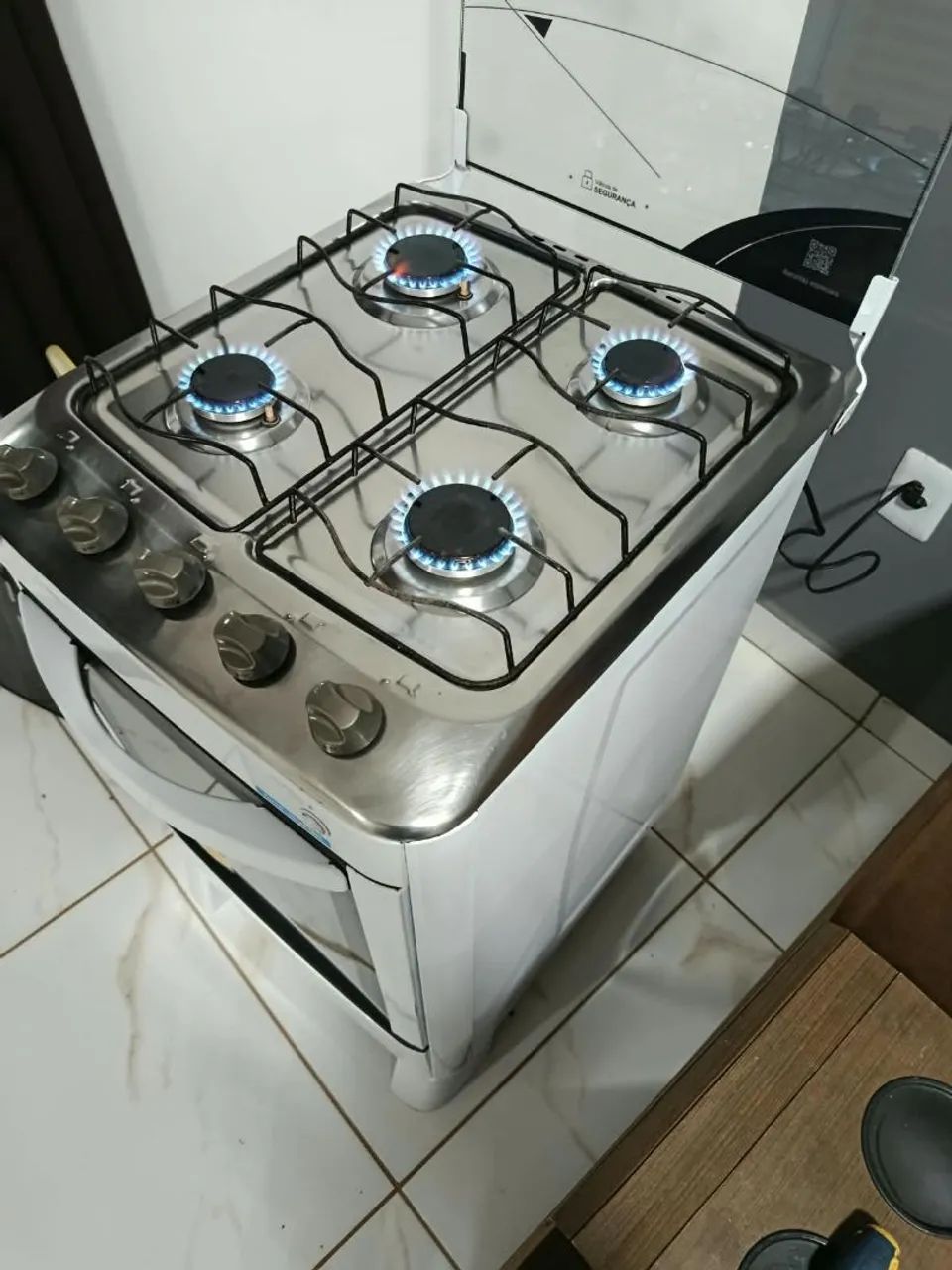 Fogao esmaltec acedimento automatico funciona perfeitamente - Foto 3
