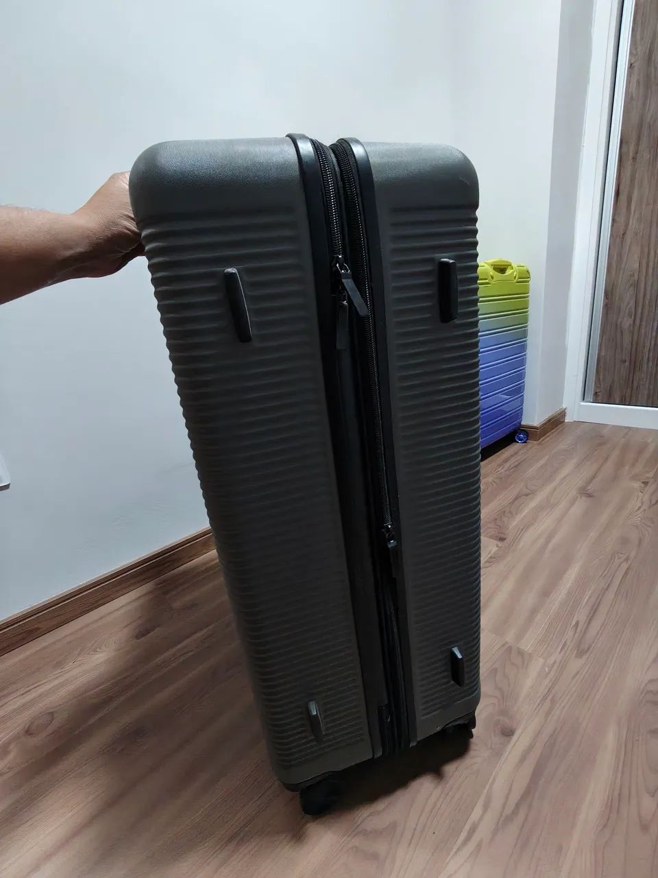 Mala de viagem 23Kg importada grande  - Foto 5
