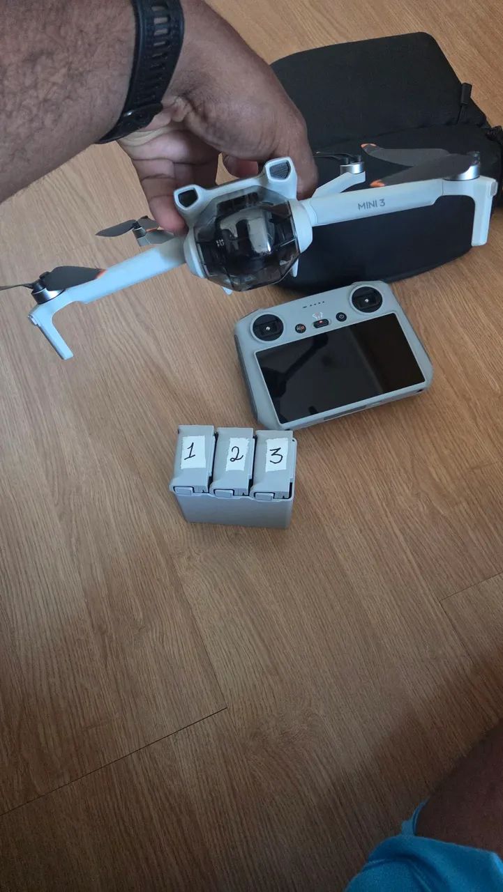 DRONE DJI MINI 3 FLY MORE - Foto 2