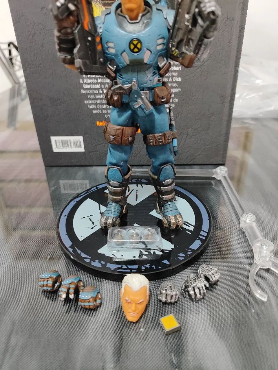 Cable mezco toy one 12 - Original, leia a descrição - Hobbies e