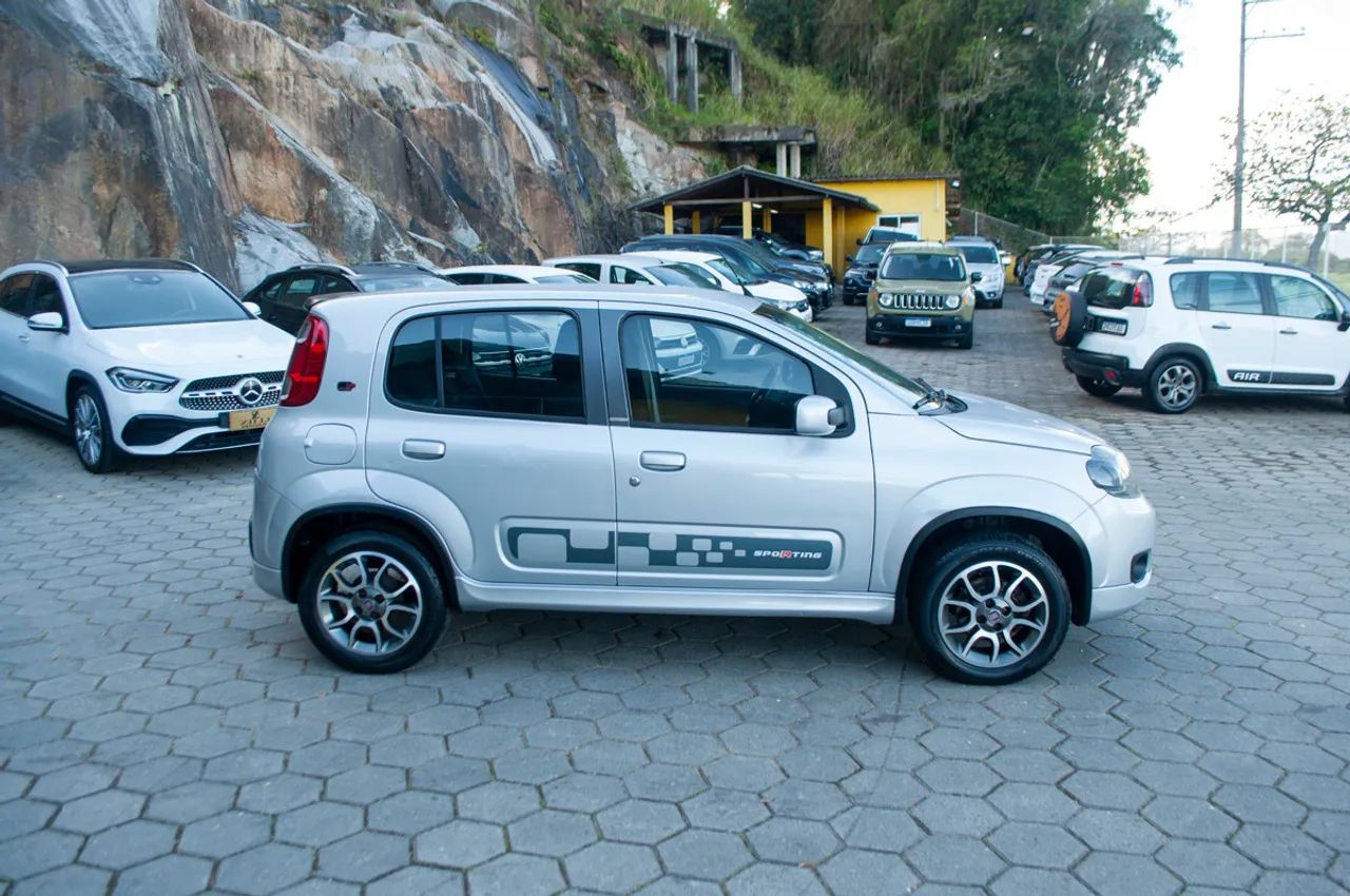 Fiat Uno Sporting 1.4 EVO Fire Flex 8V 4P 2012 - Foto 3