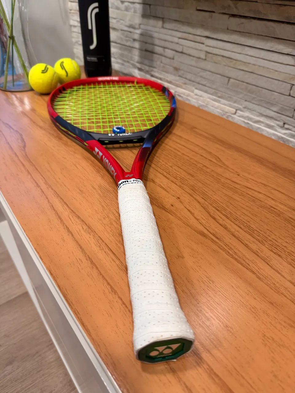 Yonex VCORE 100L 2023 - L2 - 280g - Excelente estado - Esportes de