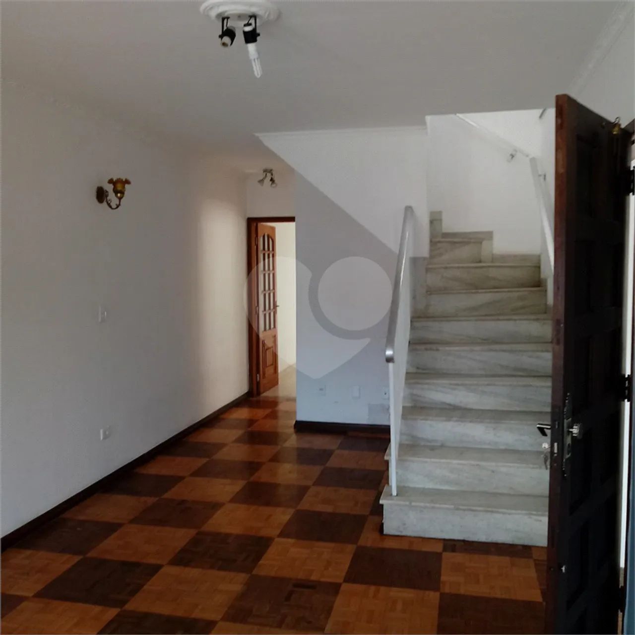 Sobrado 3 dorm. Jardim Arnoni - Foto 2