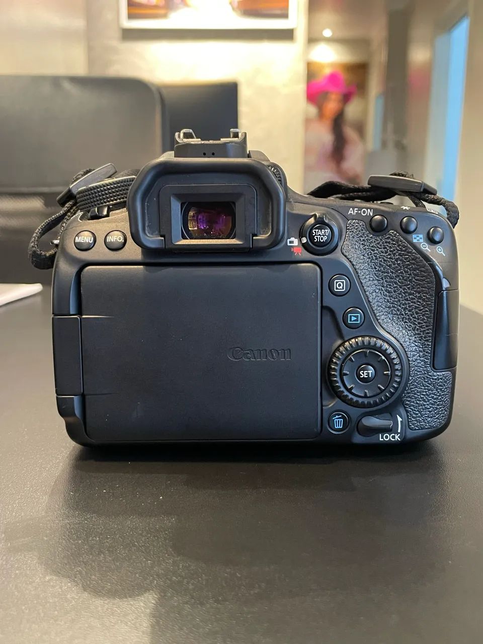 Canon 80d + Lente 18-55mm + Acompanhamentos - Foto 4
