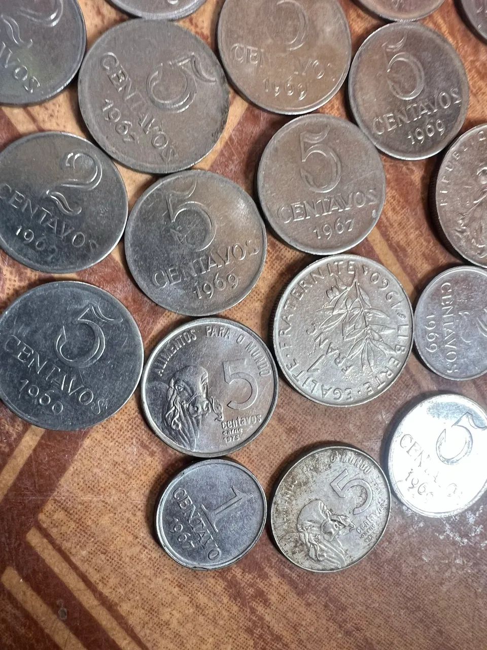 Vende-se moeda antiga variado - Foto 4