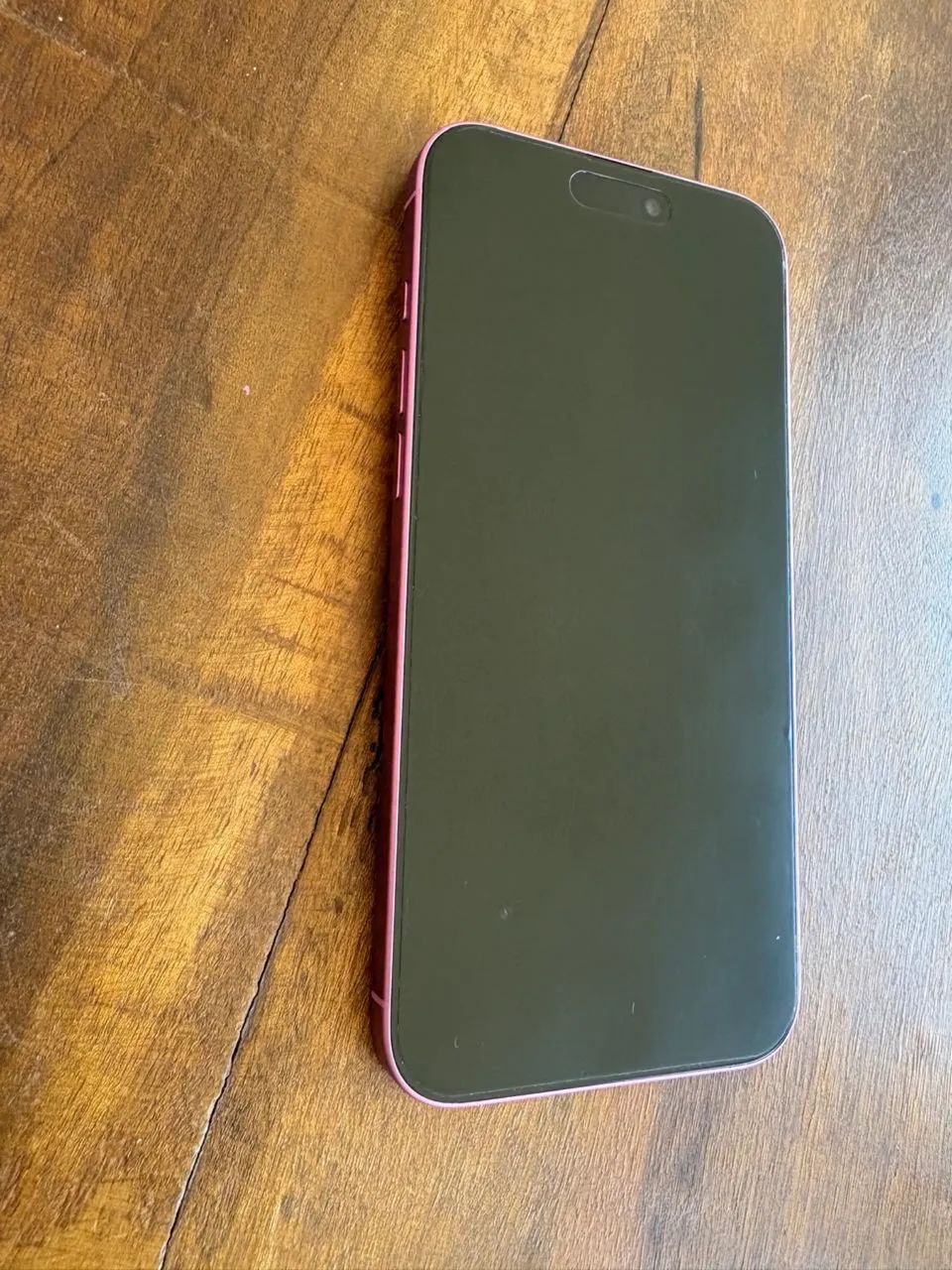 Vendo um iPhone 16 plus rosa