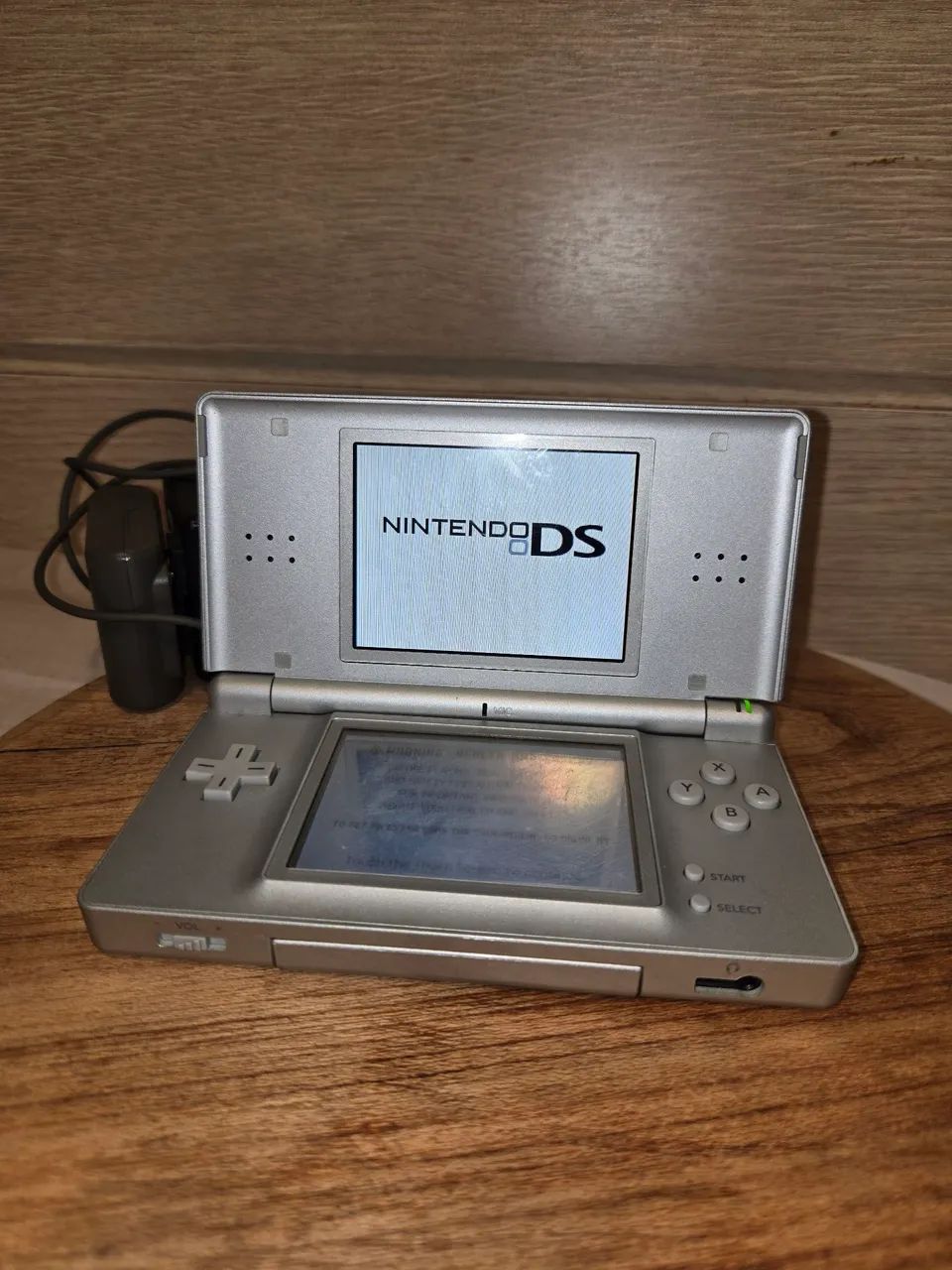 Nintendo DS lite prata + carregador