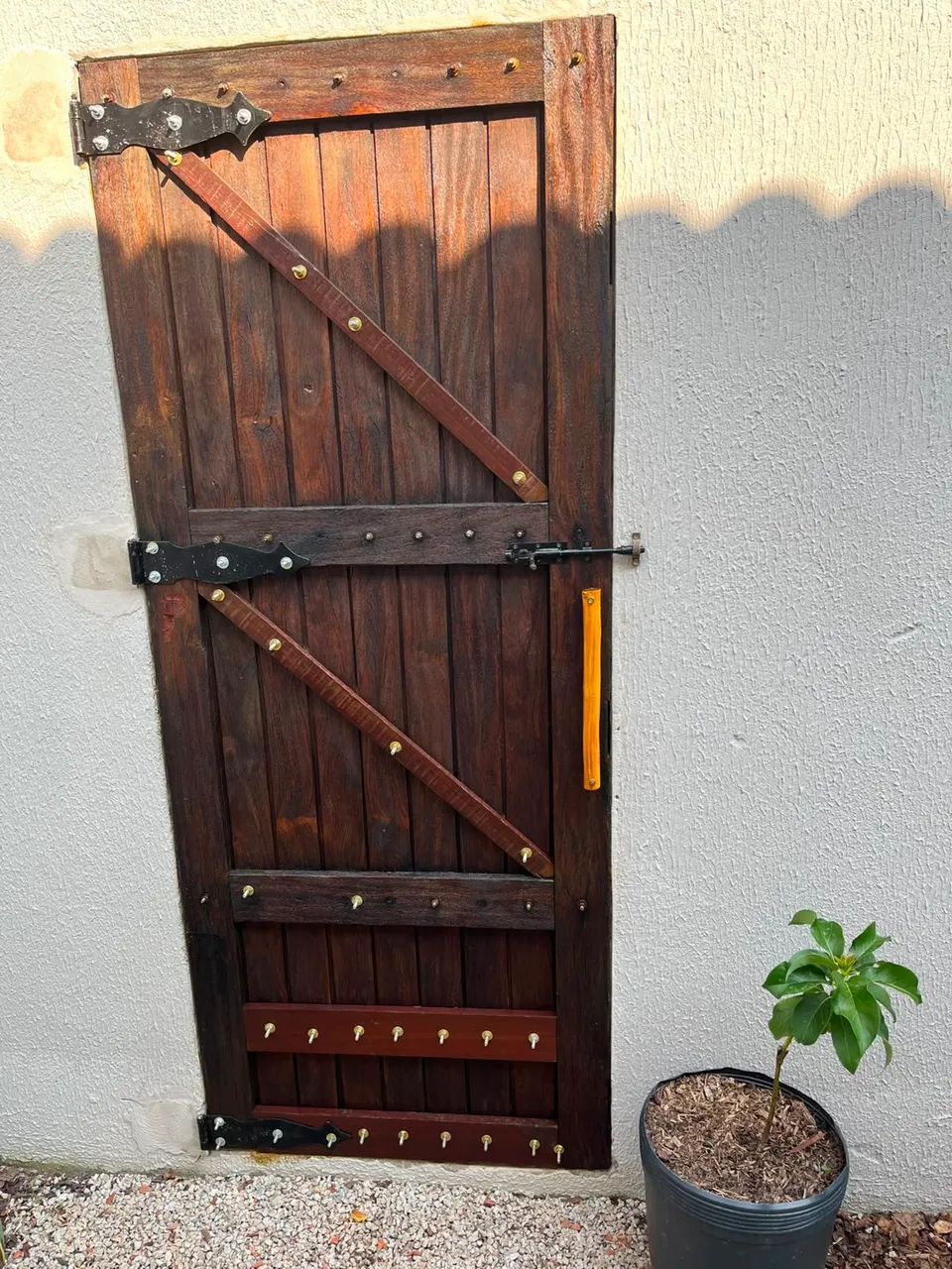 Portao de madeira toda massaranduba  - Foto 3