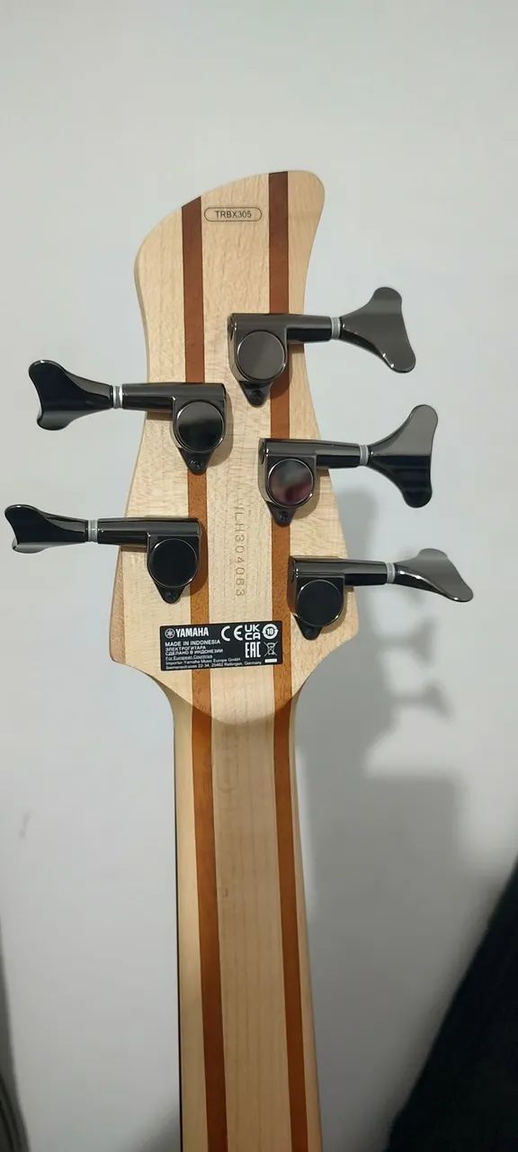 Baixo Yamaha - Foto 3