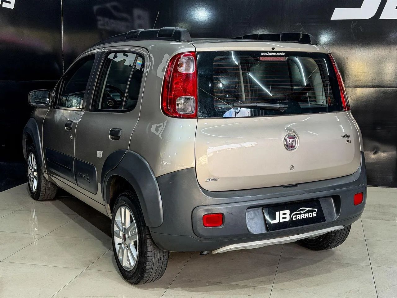 Fiat Uno WAY 1.0 Flex 6V 5P 2012 - Foto 4