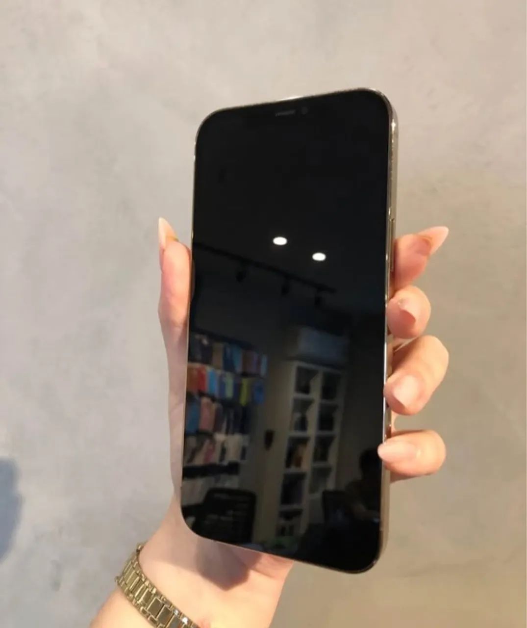 Iphone 12 pro max novo perfeito  - Foto 3
