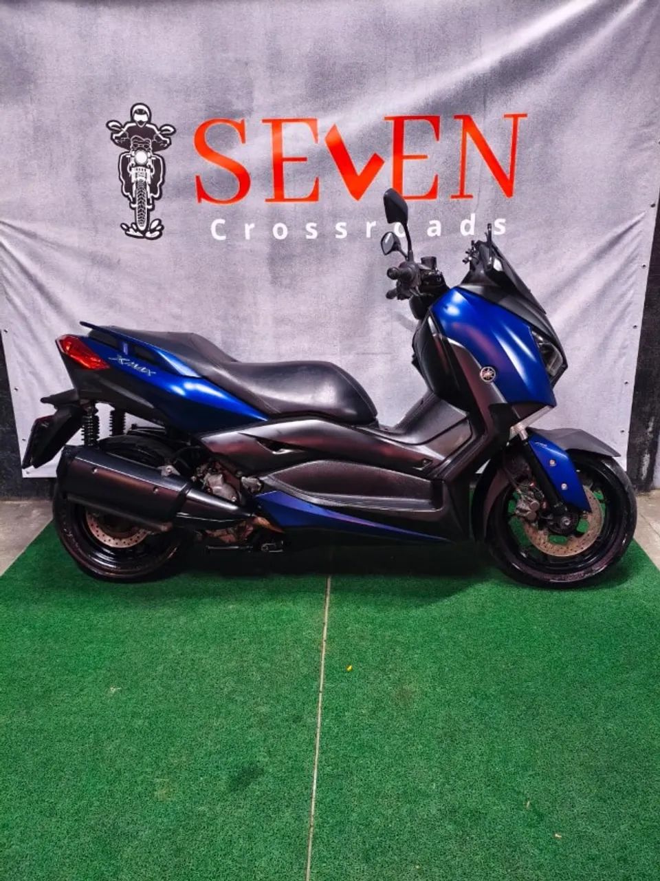 YAMAHA XMAX 250 - Foto 2