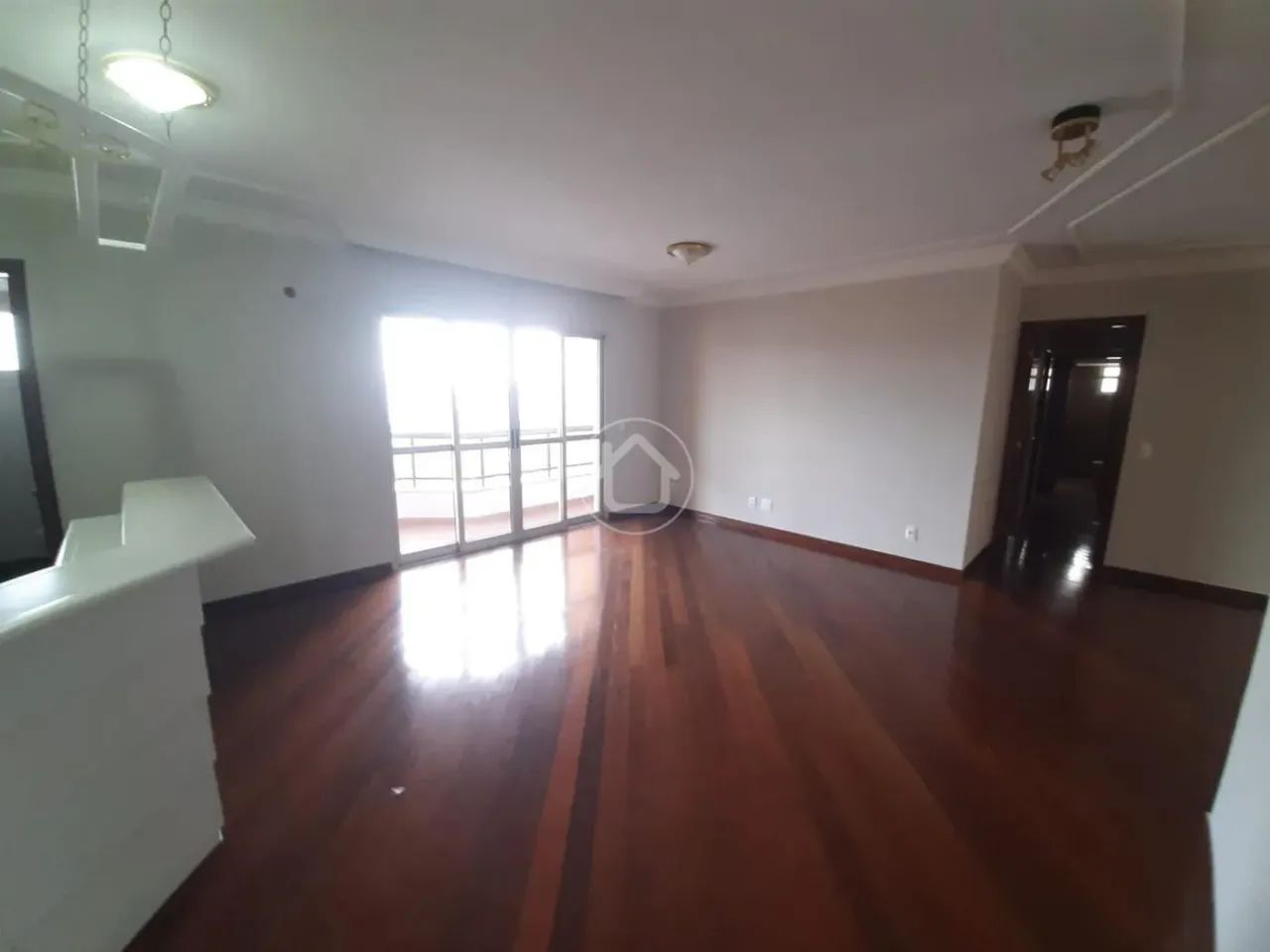 APARTAMENTO COM 4 DORMITORIOS