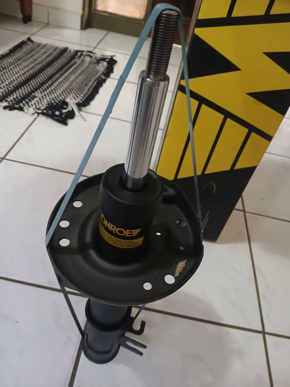Amortecedor lado esquerdo Prisma 2018 - Foto 3