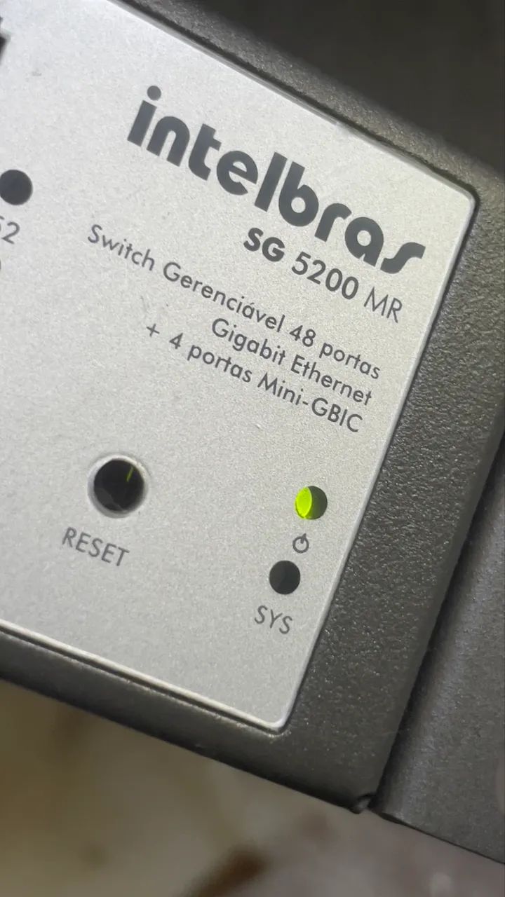 Switch Intelbras SG 5200 MR - 48 Portas Gigabit + 4 Mini-GBIC - Foto 2