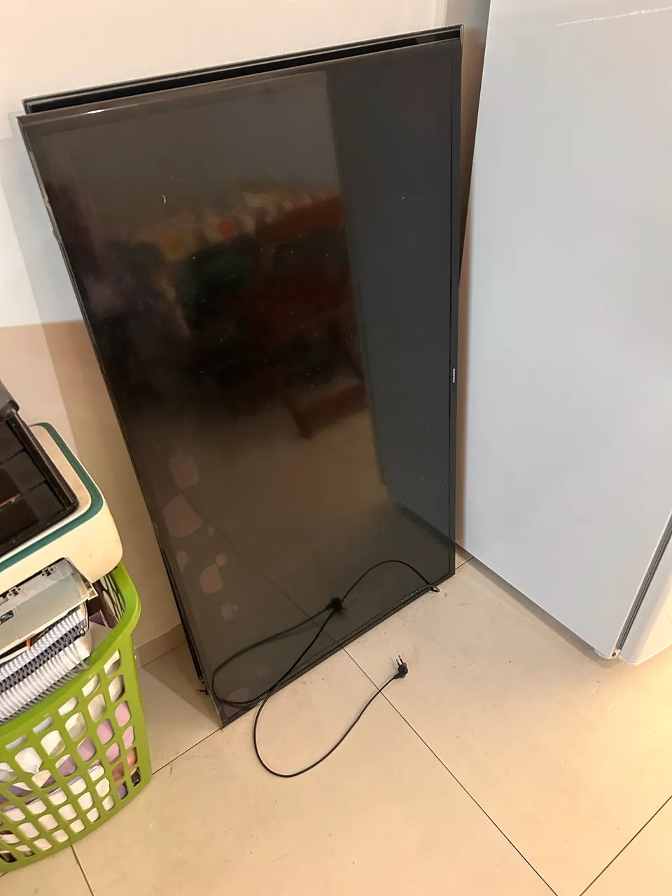 2 televisão para retirada de peças 