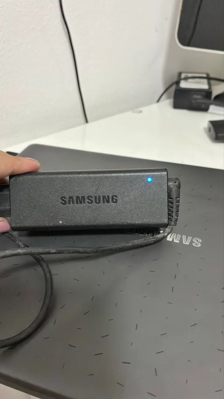 Vendo notebook Samsung  - Foto 2