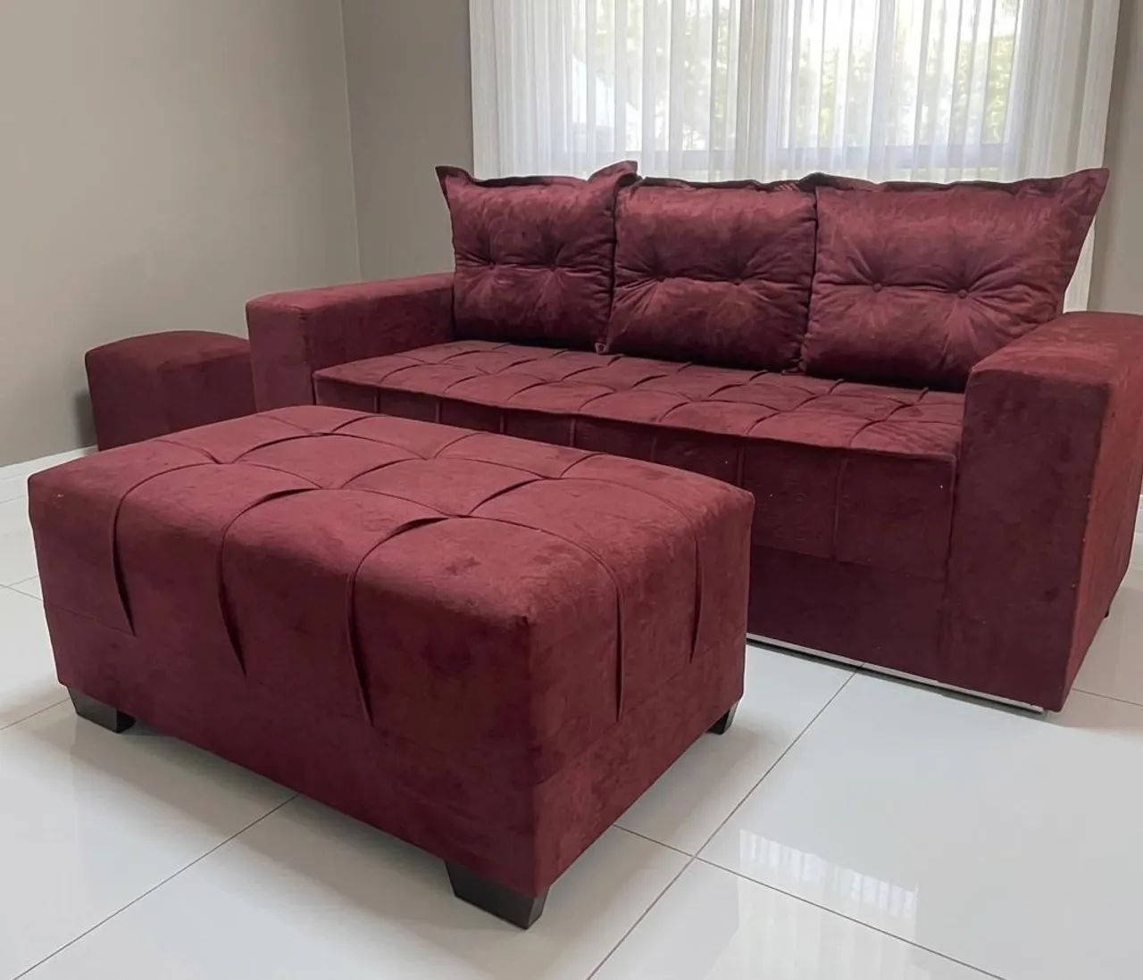 Promoção dia dos namorados ? sofá 3 lugares com puff de brinde pronta entrega  - Foto 5