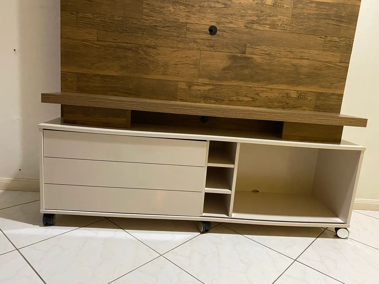 PAINEL PARA TV COM RACK  - Foto 3