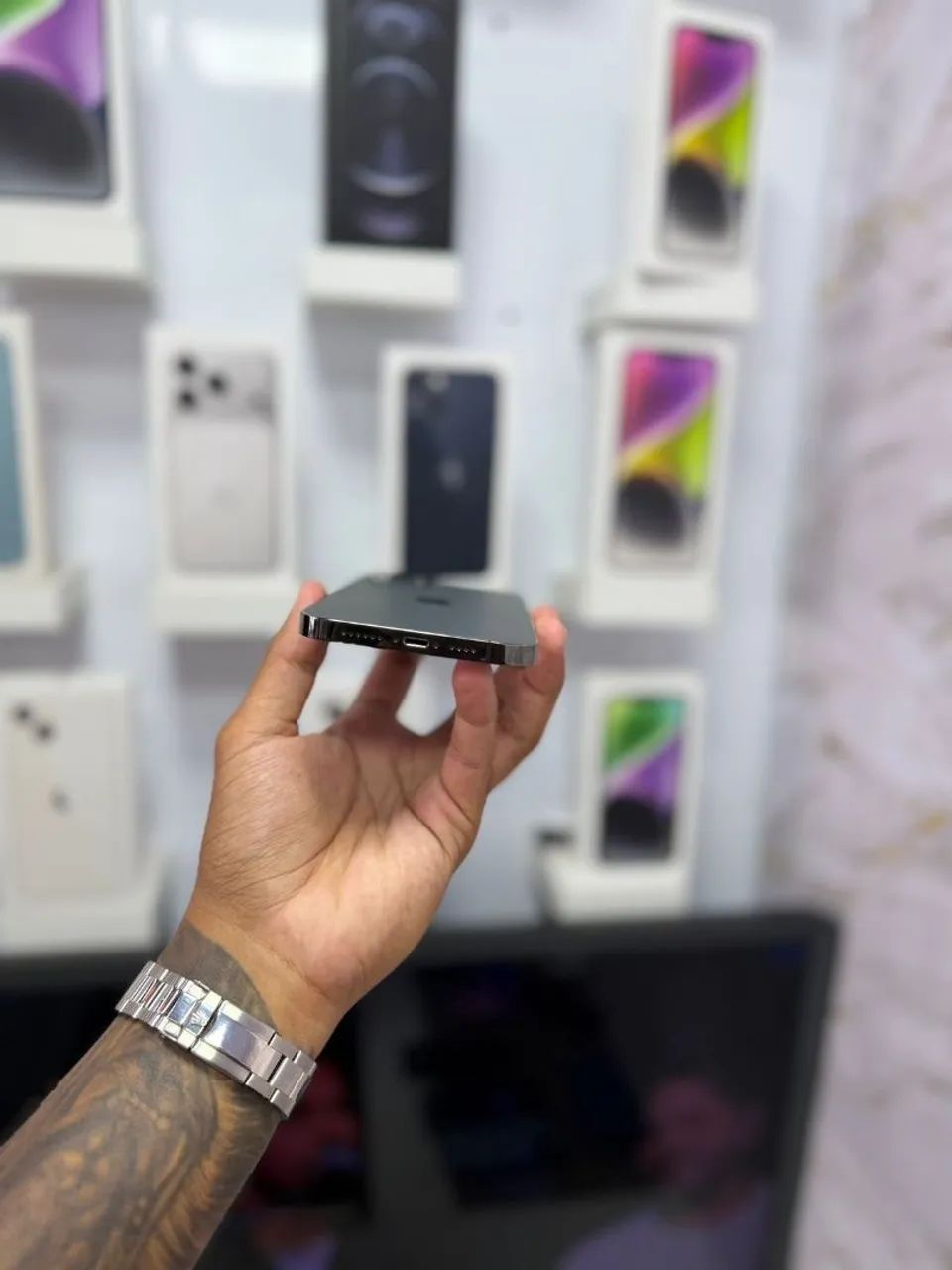IPHONE 12 PRO MAX 256GB<br>R$ 2.499,00 <br>GRAFITE - Foto 5