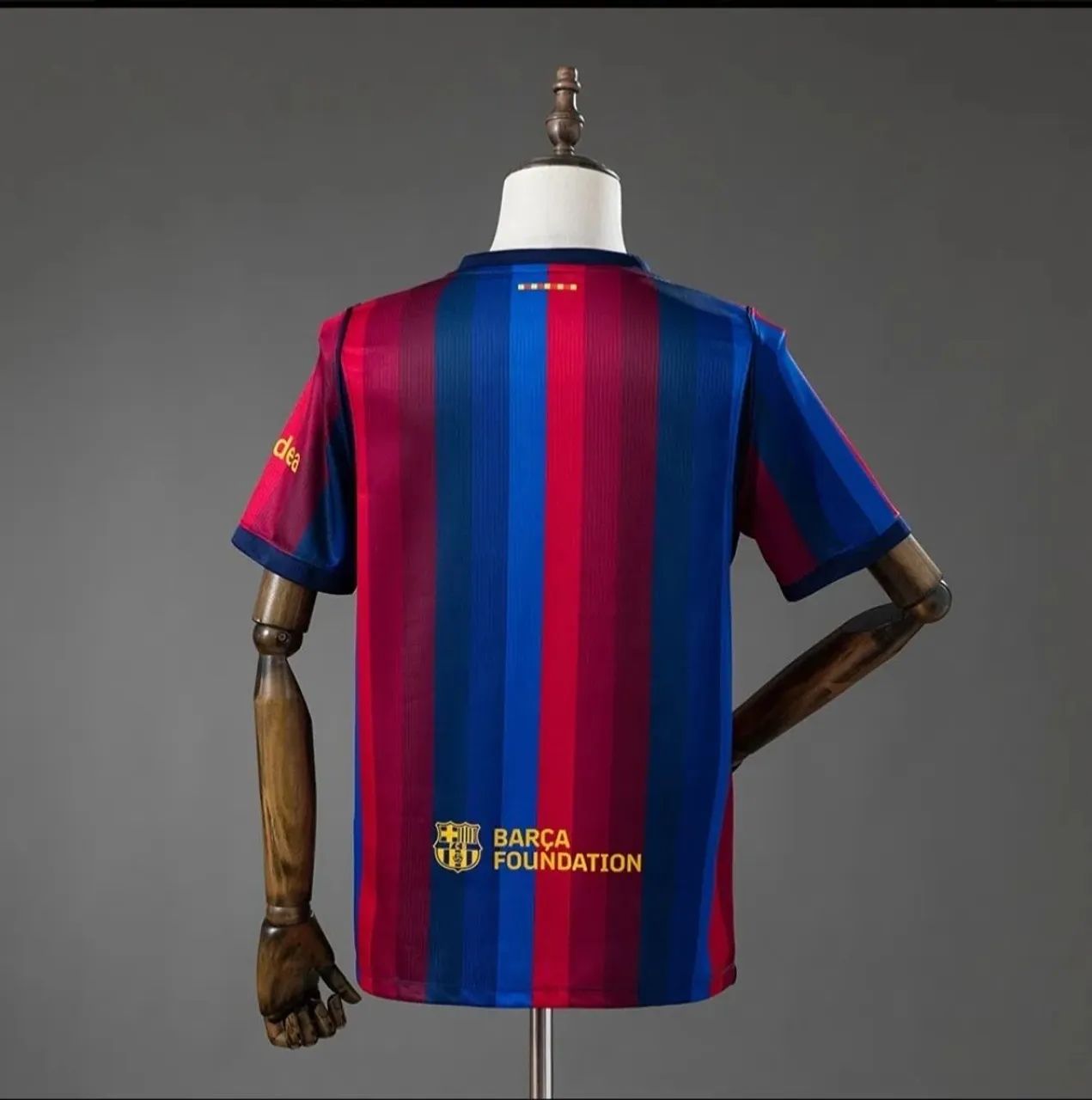 Camisa Barcelona 2026/27 - Modelo Torcedor Premium - Foto 2