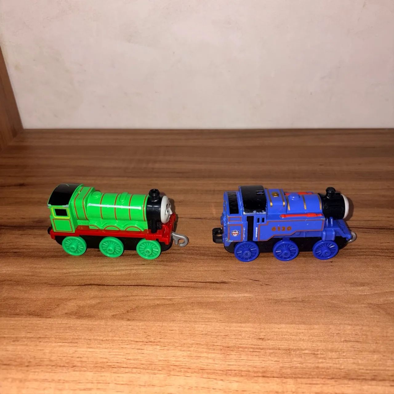 Lote 2 Trens Thomas e Seus Amigos Percy e Belle  - Foto 5