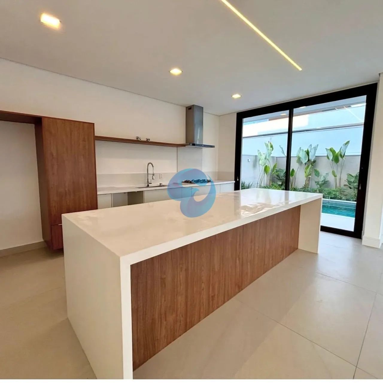 Casa Nova de Alto Padrão com 5 Suítes e Piscina | Alphaville 3 Chamada - Foto 4