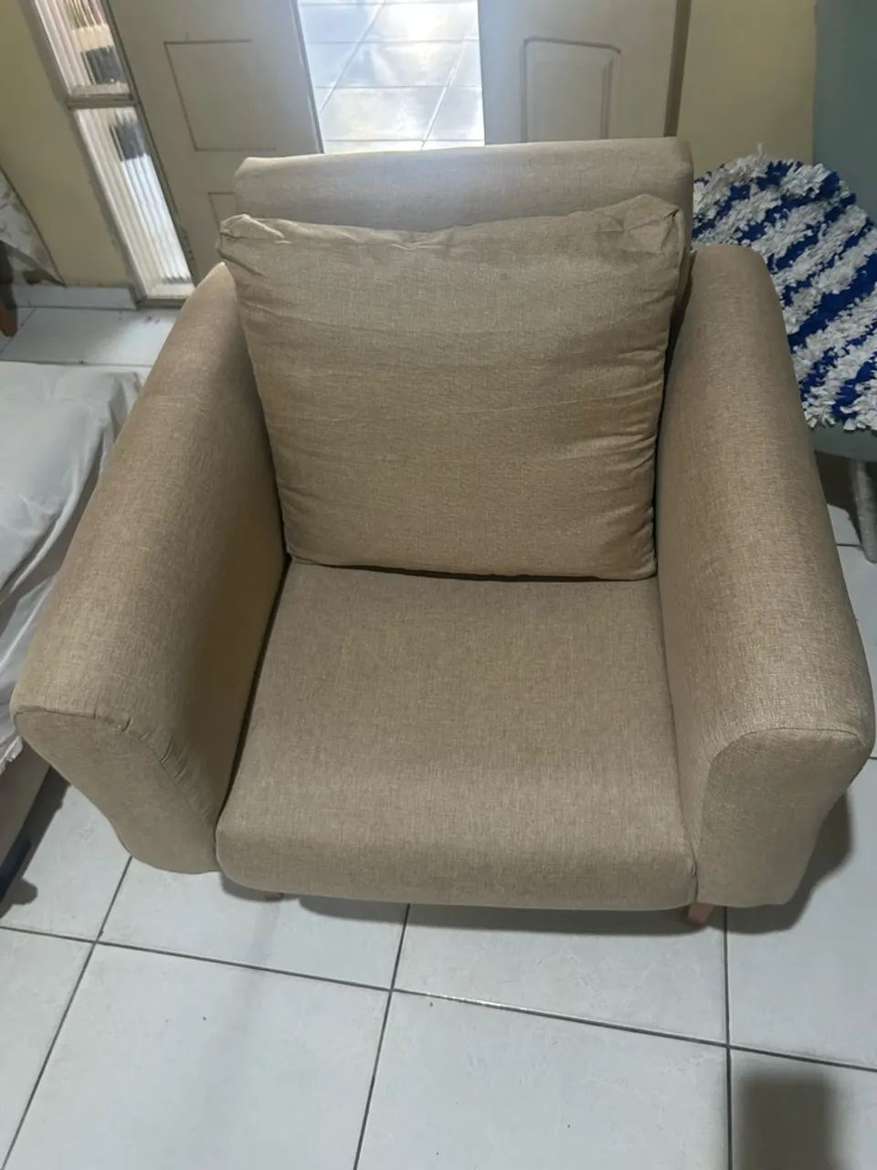 Duas poltronas novas belíssimas 